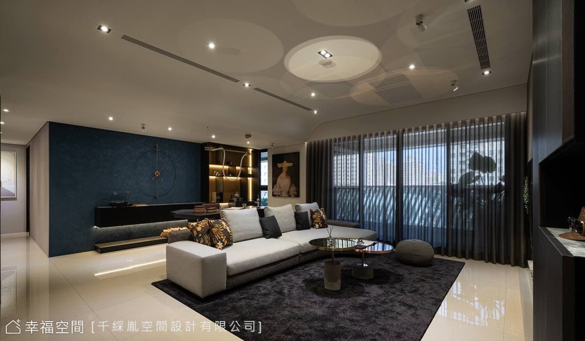 朗闊風雅 穠纖合度的混搭美學