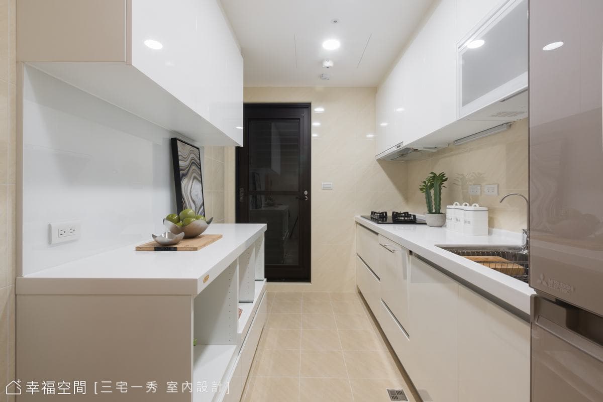 河岸景觀宅 打造夢想杜拜柏金屋｜27坪