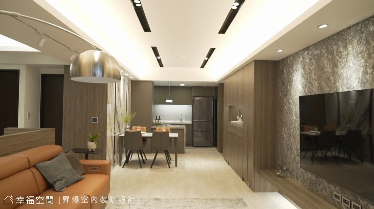 開闊空間尺度 以材質工法砌築飾舒適宅居│30坪