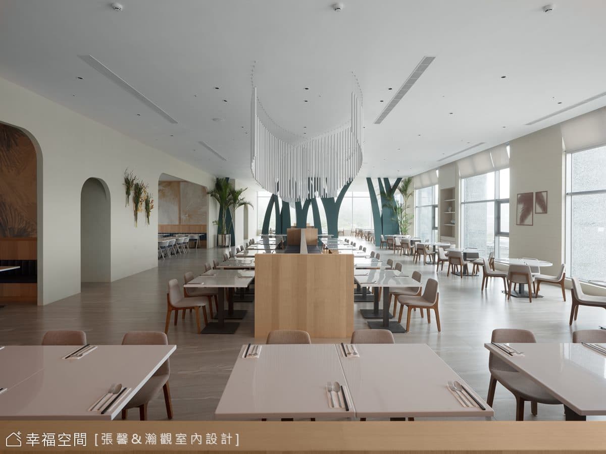 徜徉浪花綠意的食域空間│288坪