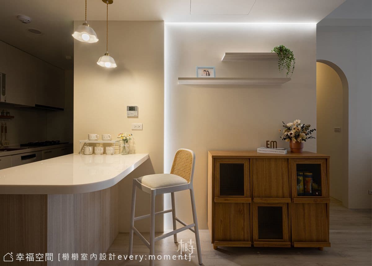 家有暗房不用怕 一招變明亮多功能房│現代北歐混搭風│23坪