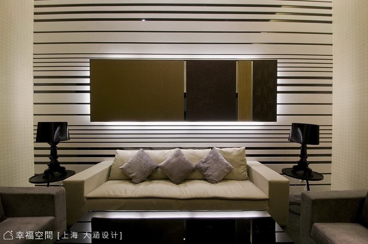 VIP ROOM(1)