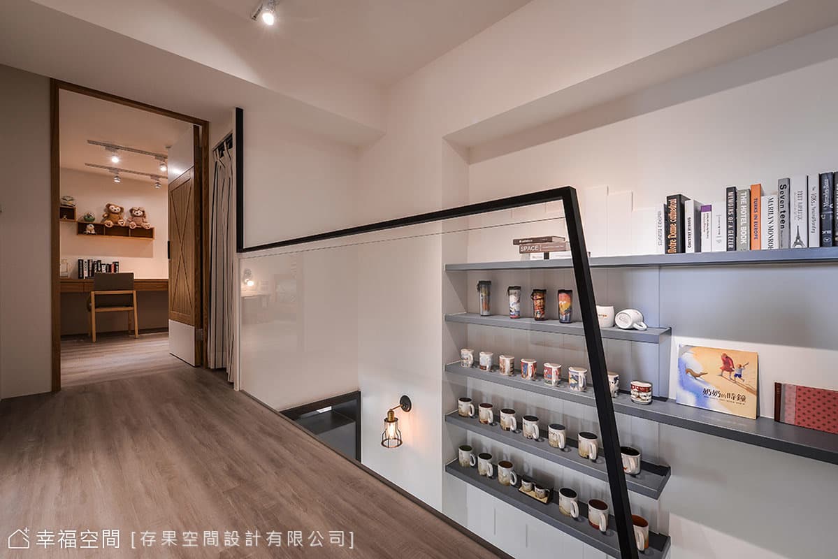 樓梯牆壁