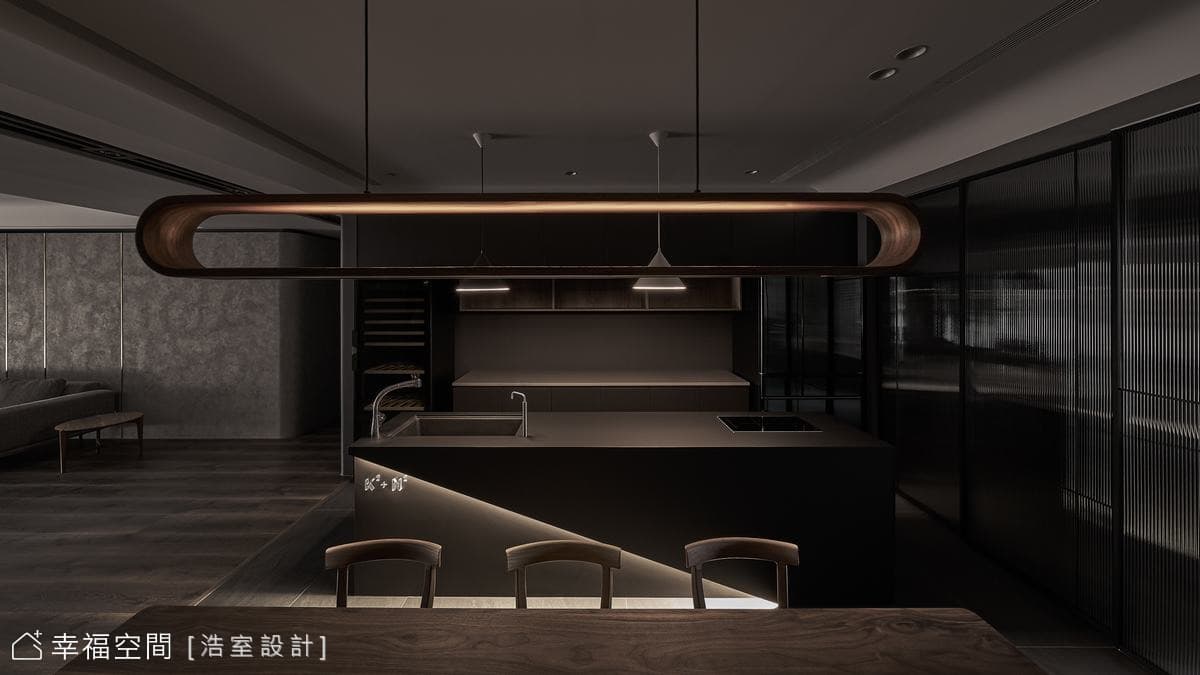 灰階時尚 描繪沉穩現代質感宅品味│80坪