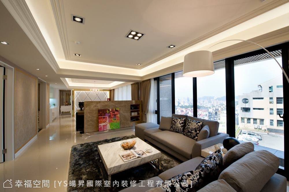 坐擁山景綠意 現代新古典奢華宅