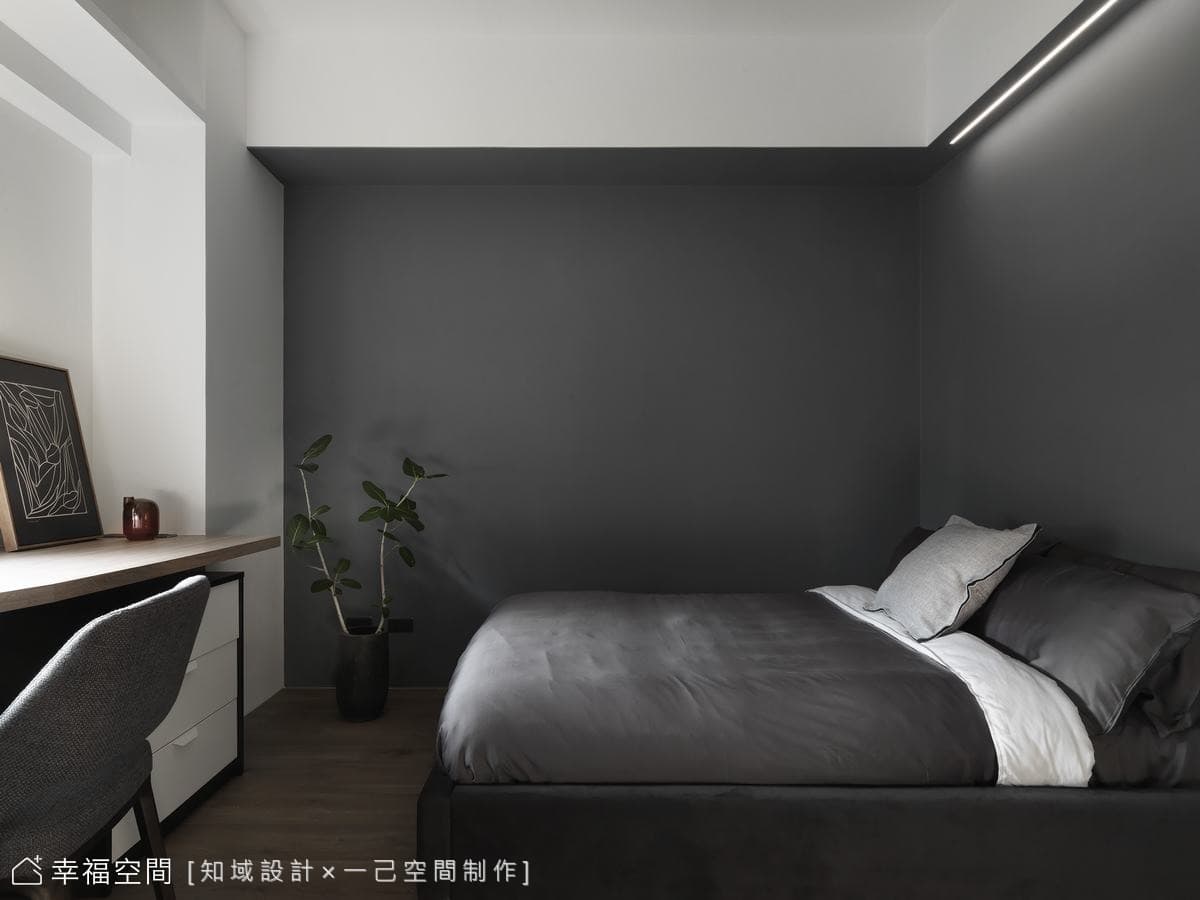 Black Mica｜現代風