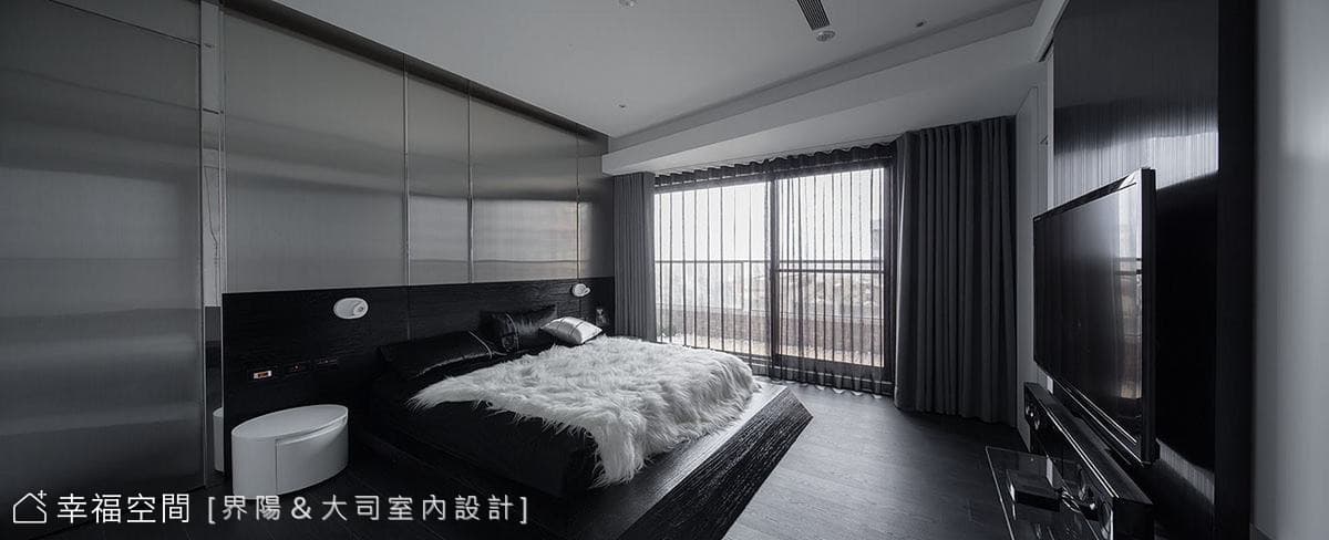 主臥房